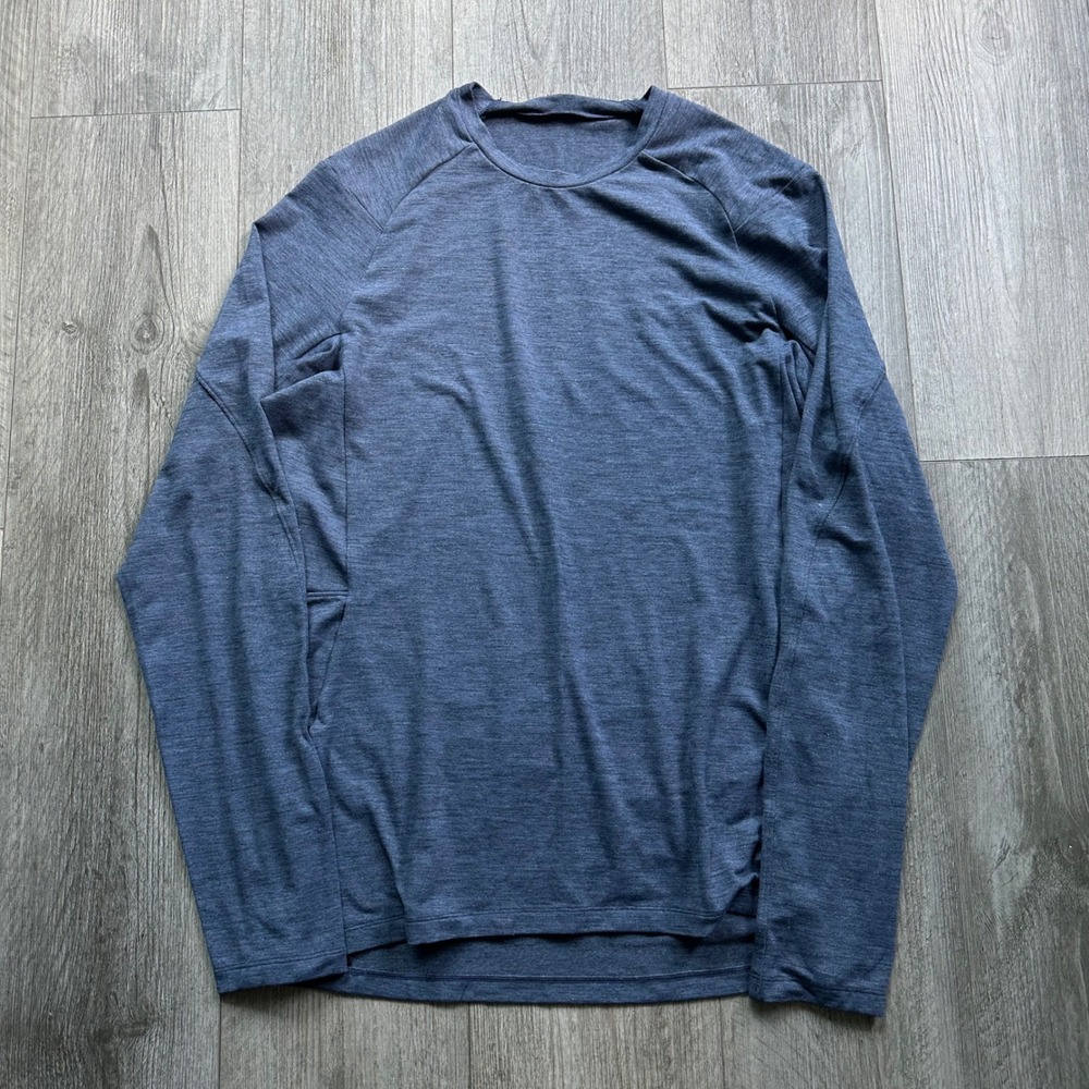 Lululemon Metal Vent Tech Long Sleeve Shirt Heathered Navy Blue Size M mens